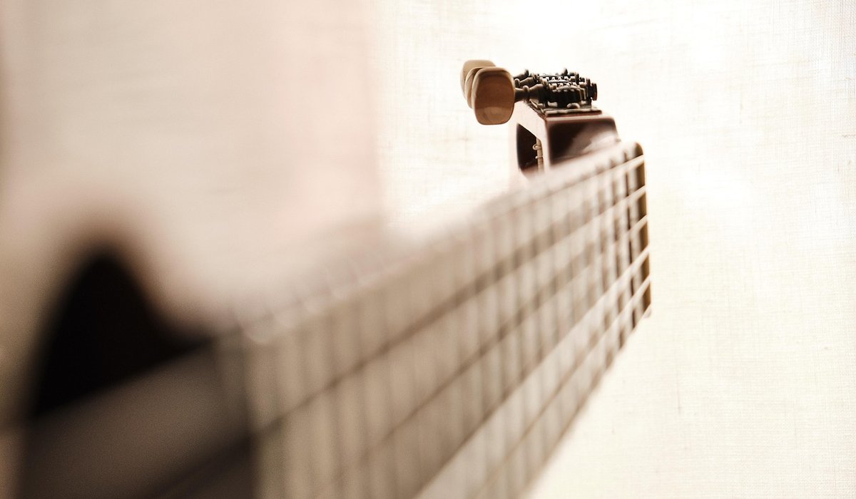 Choosing Your First Acoustic Guitar for Folk Music